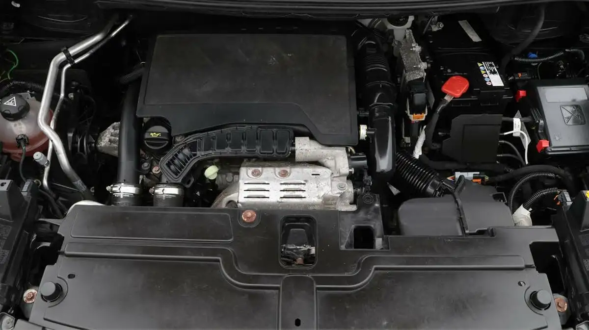 2020-vauxhall-grandland-x-12-sri-nav-big-19