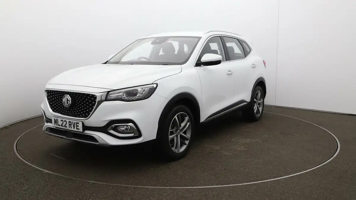 2022-mg-hs-15t-gdi-excite-162ps-big-27
