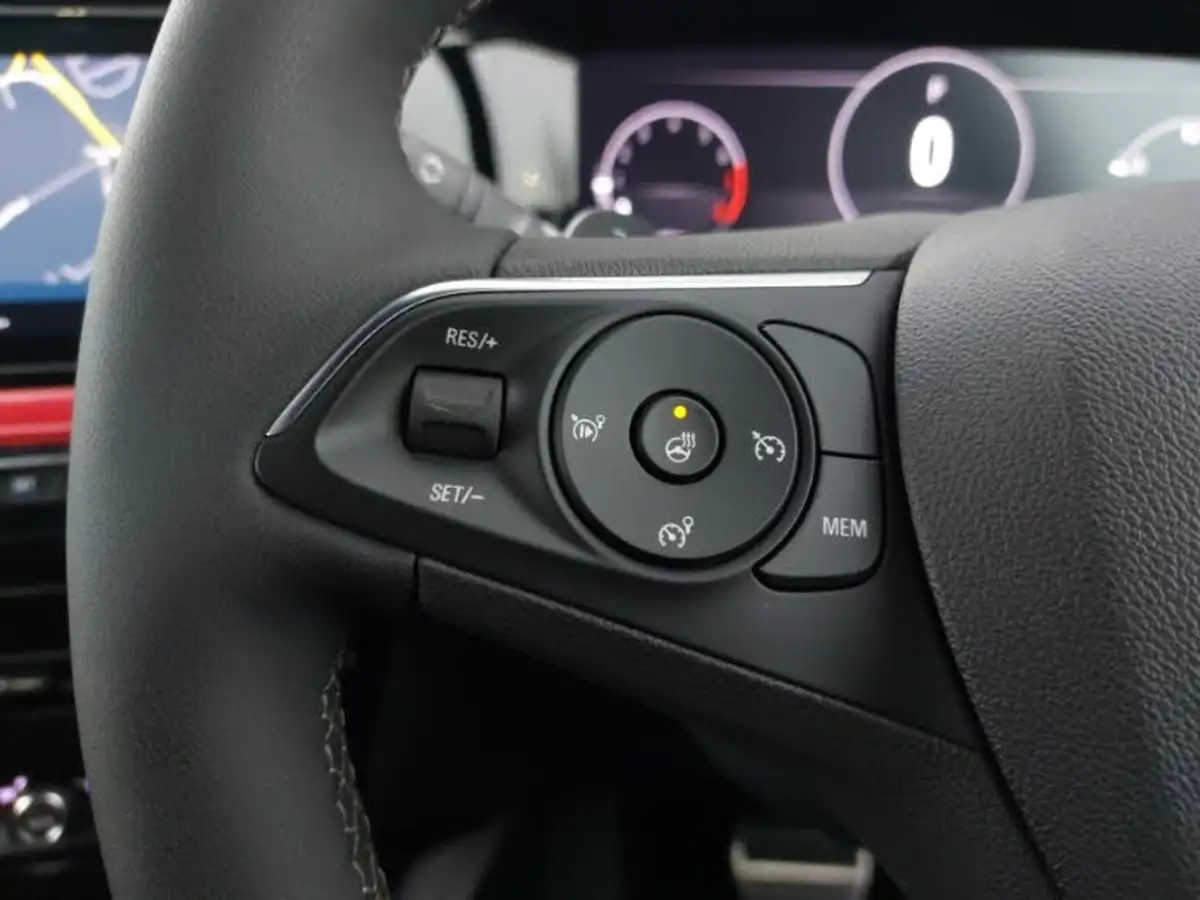 2024-vauxhall-mokka-12-gs-130ps-auto-big-16