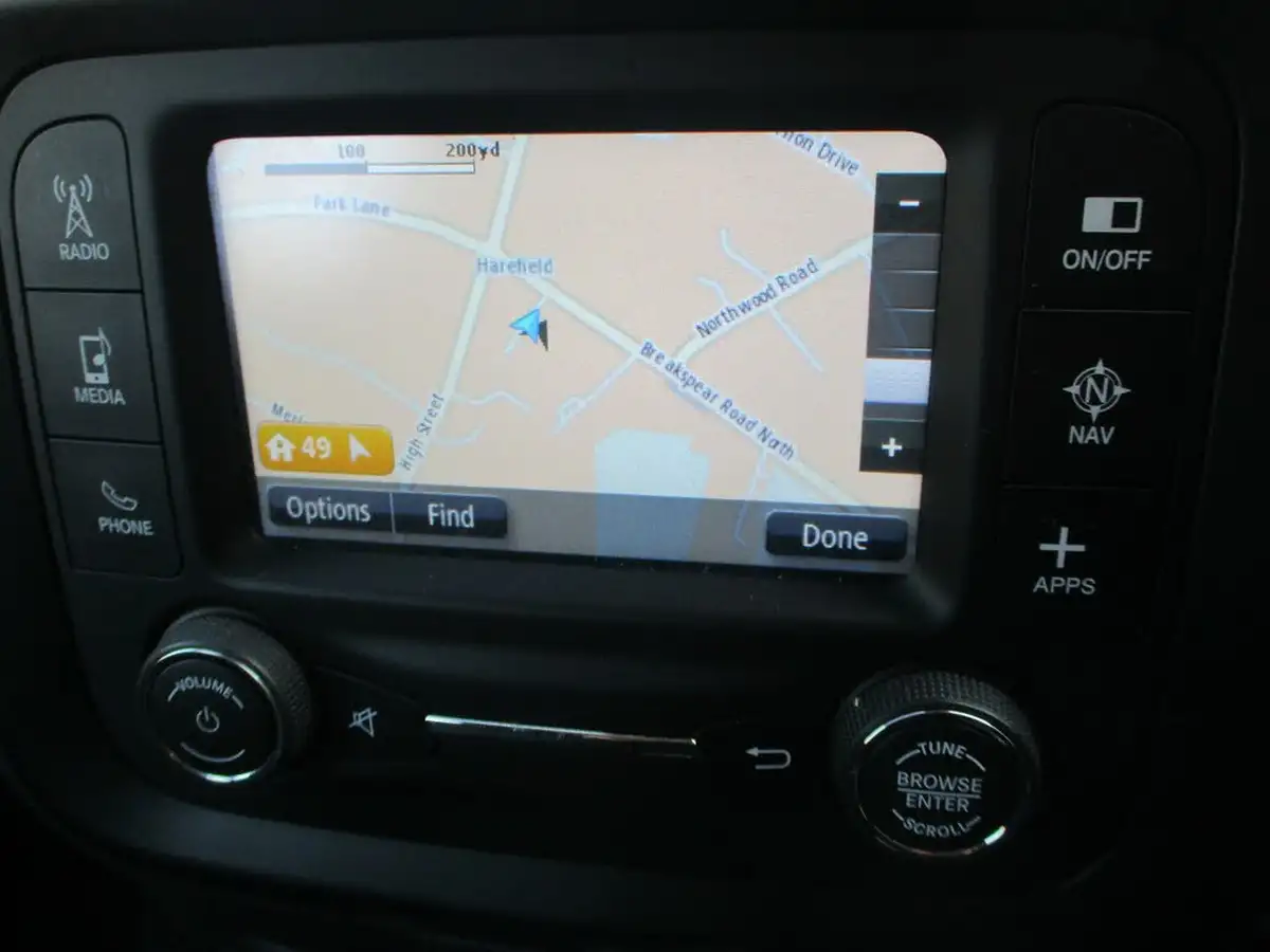 2016-jeep-renegade-14-multiair-ii-longitude-ddct-big-8