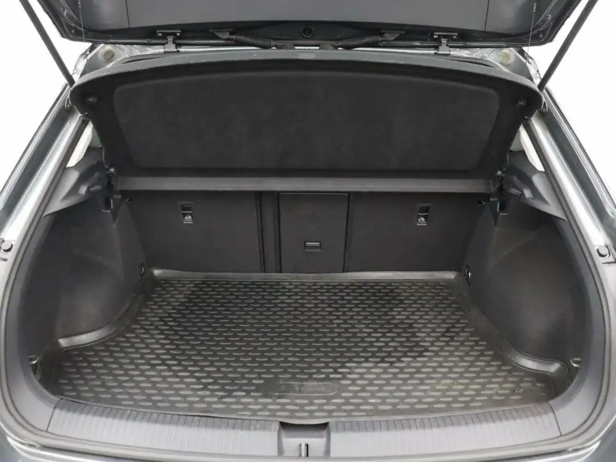2022-volkswagen-t-roc-15-tsi-style-hatchback-5d-dsg-big-9