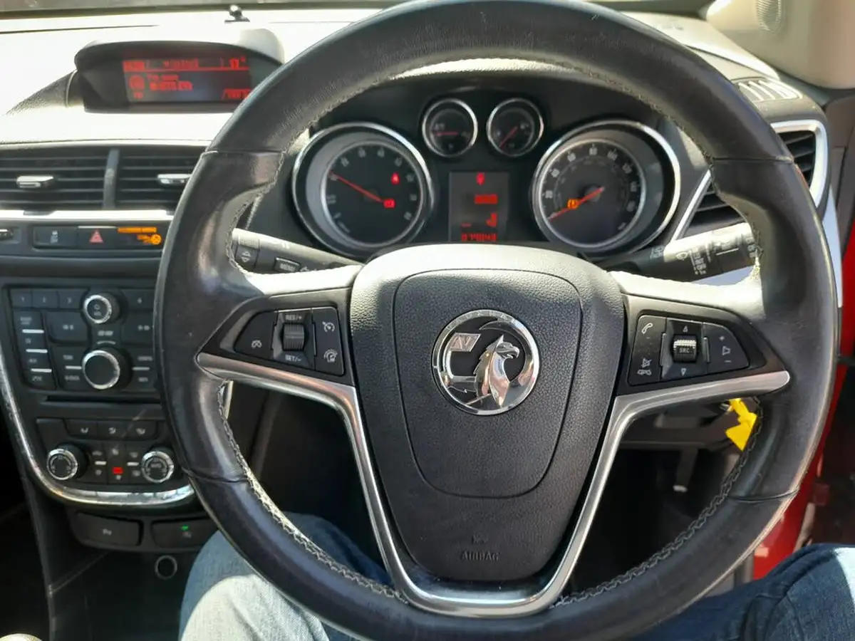 2014-vauxhall-mokka-16-exclusiv-big-8