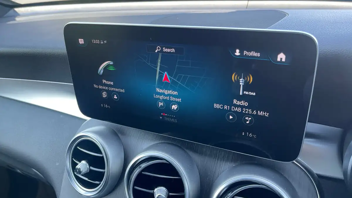 2021-mercedes-benz-glc-class-20-glc300-amg-line-272ps-eq-boost-station-wagon-5d-big-27