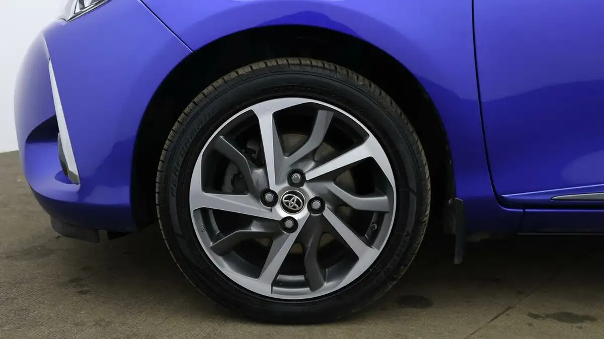 2020-toyota-yaris-15-vvt-i-y20-98bhp-hybrid-1497cc-e-cvt-big-17