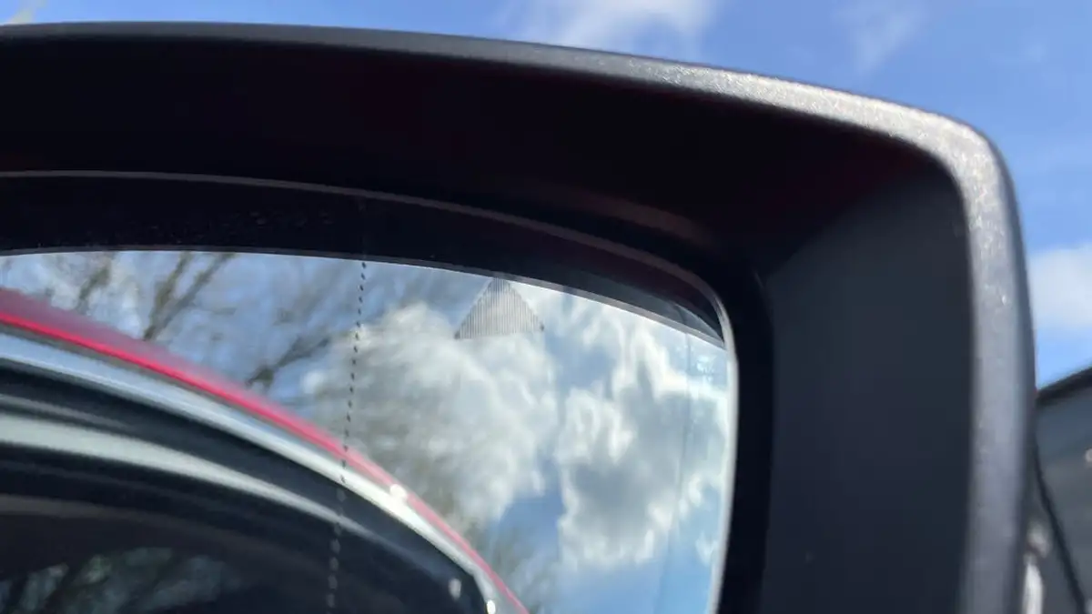 2021-mazda-mazda3-20-gt-sport-186ps-saloon-4d-big-26