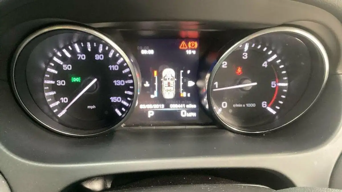 2015-land-rover-discovery-sport-20td4-se-tech-180ps-auto-big-8