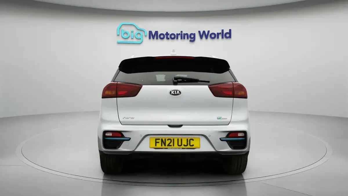 2021-kia-e-niro-ev-4-big-5
