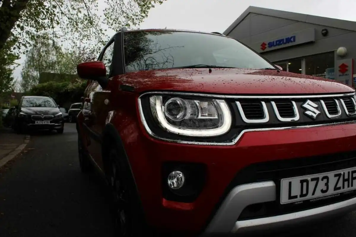 2023-suzuki-ignis-12-dualjet-sz-t-cvt-big-11