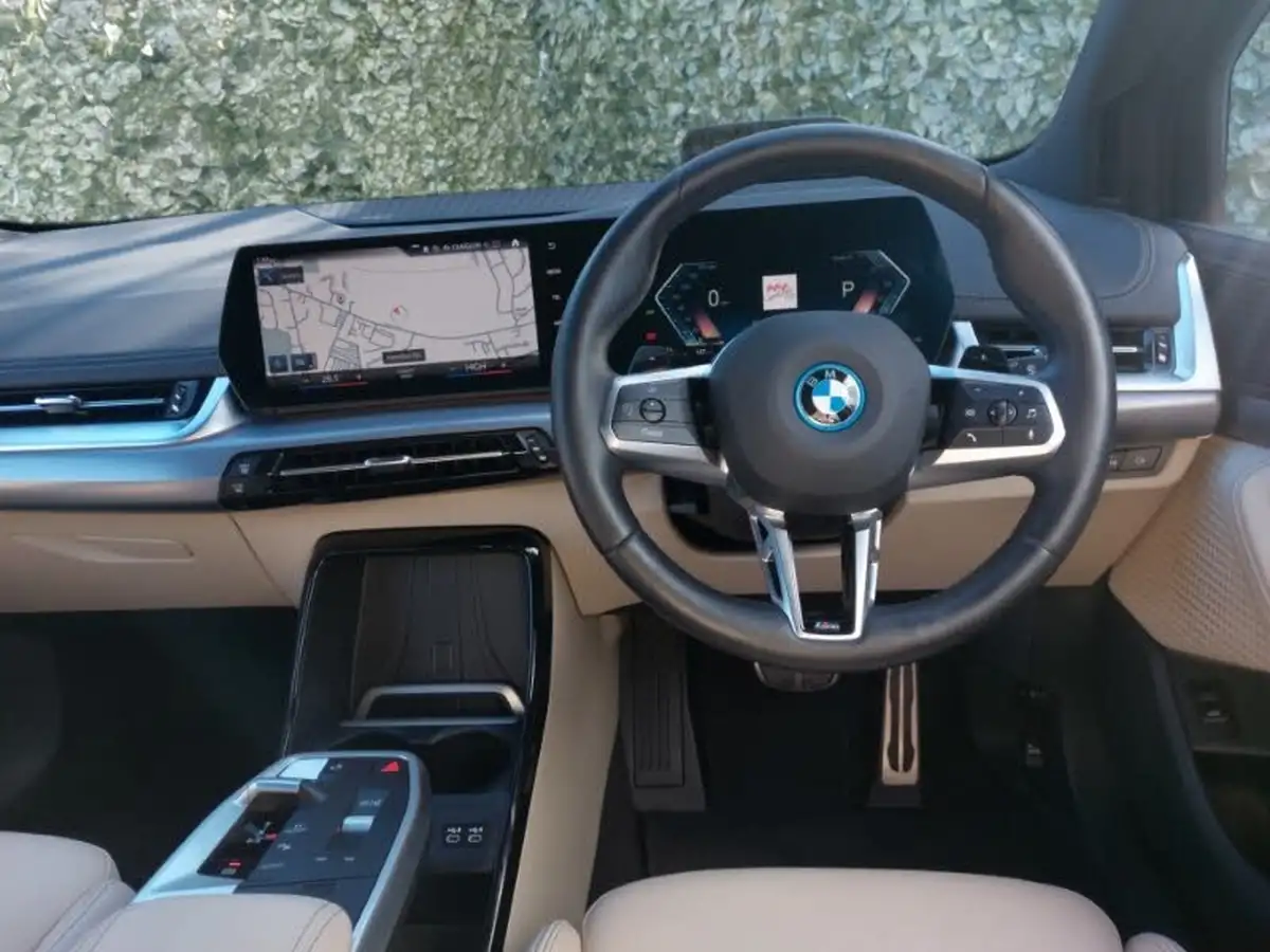 2023-bmw-2-series-15-225e-xdrive-m-sport-big-6