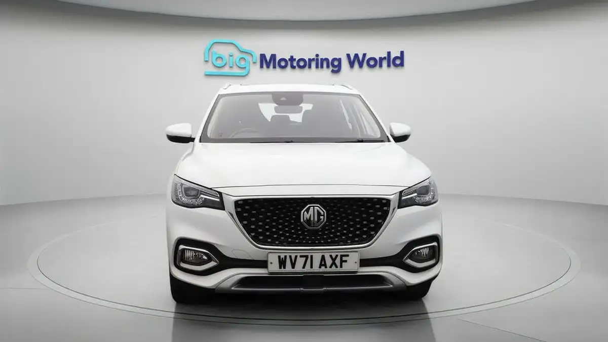 2022-mg-hs-15t-gdi-exclusive-162ps-dct-big-2