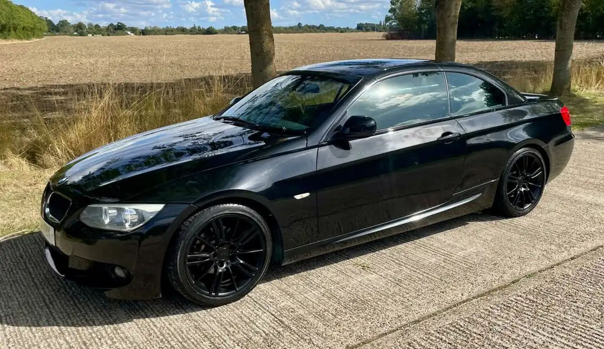 2011-bmw-3-series-20-320i-m-sport-convertible-2d-auto-big-8