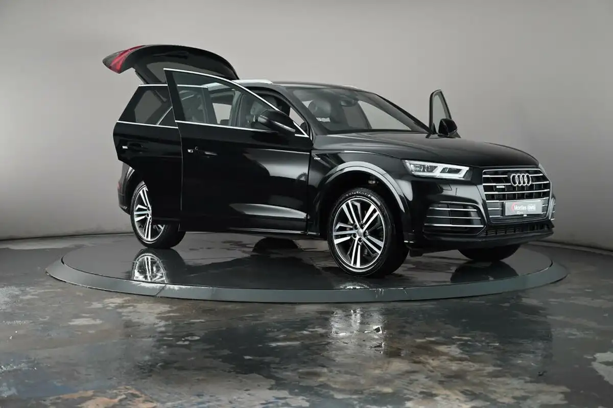 2020-audi-q5-20-55-tfsi-e-s-line-competition-big-25