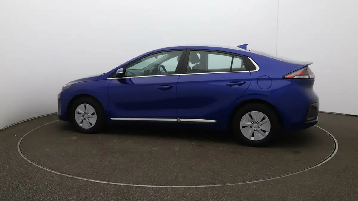 2022-hyundai-ioniq-16-gdi-premium-hybrid-big-49