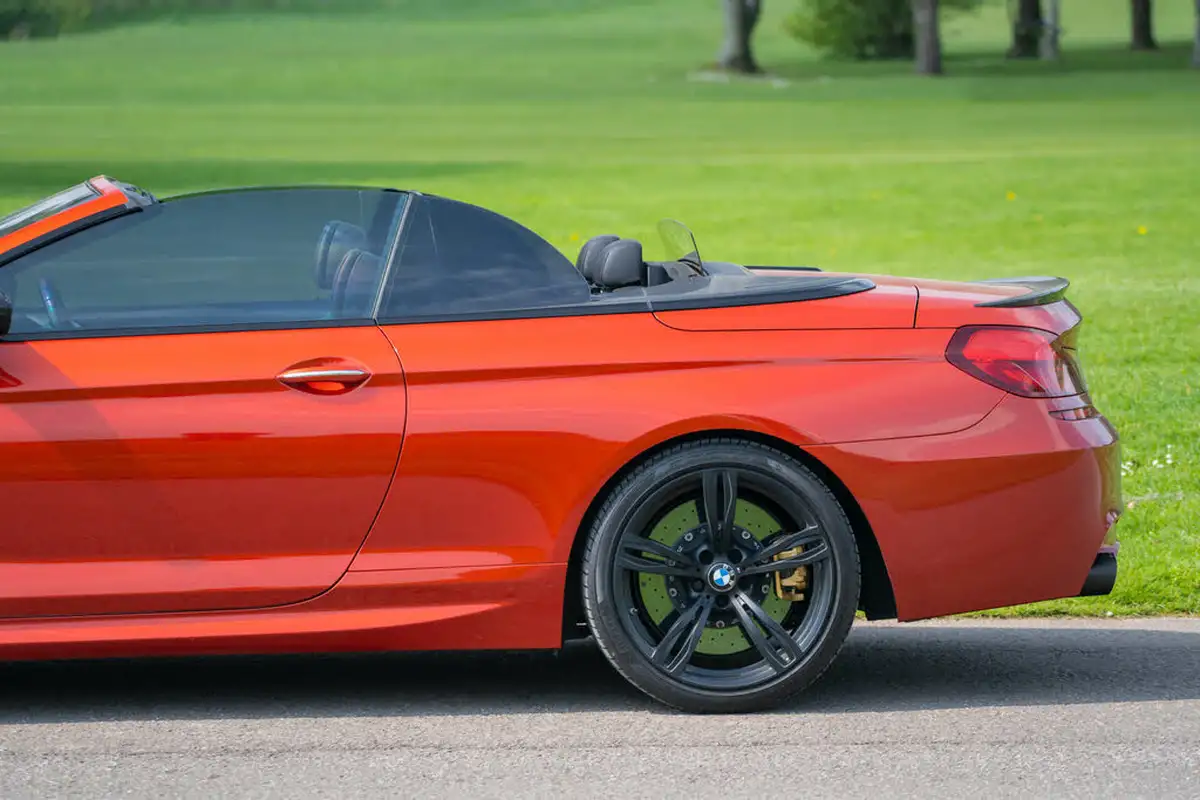 2015-bmw-6-series-44-m6-575bhp-convertible-2d-big-30