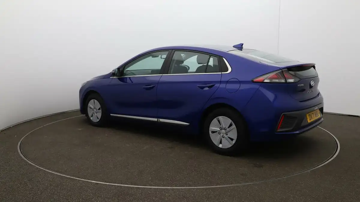 2022-hyundai-ioniq-16-gdi-premium-hybrid-big-26