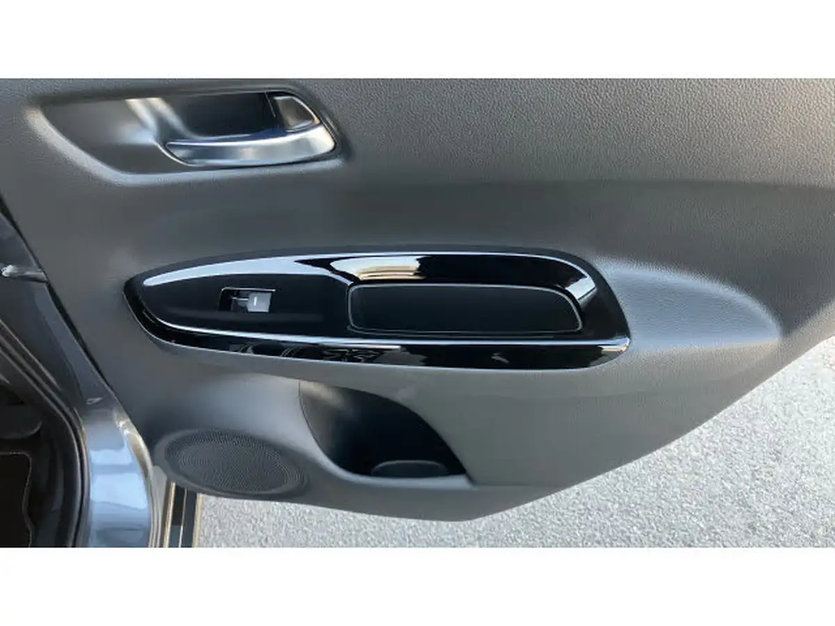 2022-honda-jazz-15-i-mmd-ex-109ps-big-17