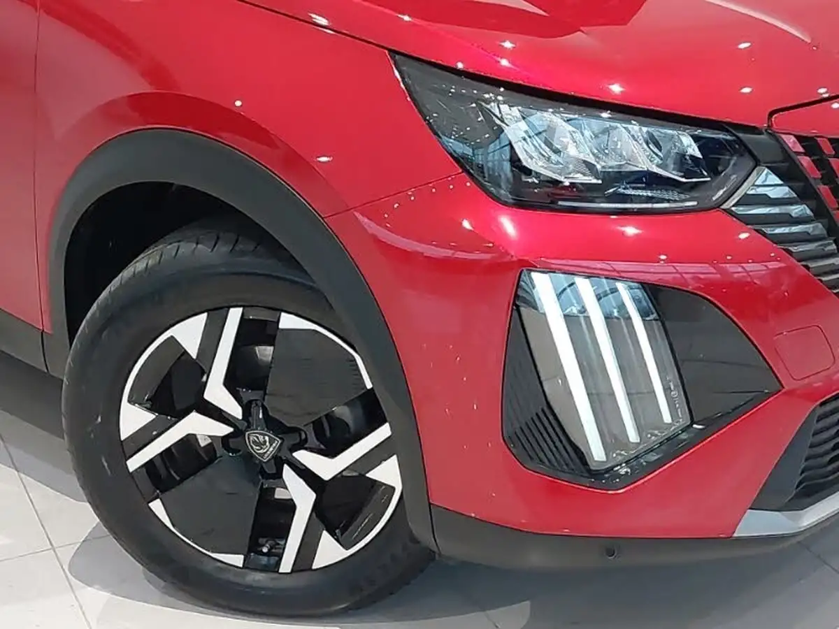 2024-peugeot-2008-suv-12-puretech-allure-130ps-eat8-big-8