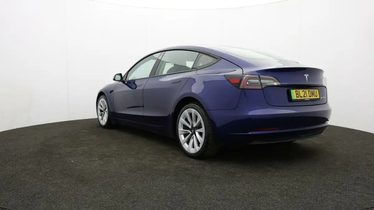 2021-tesla-model-3-e-long-range-4x4-big-71