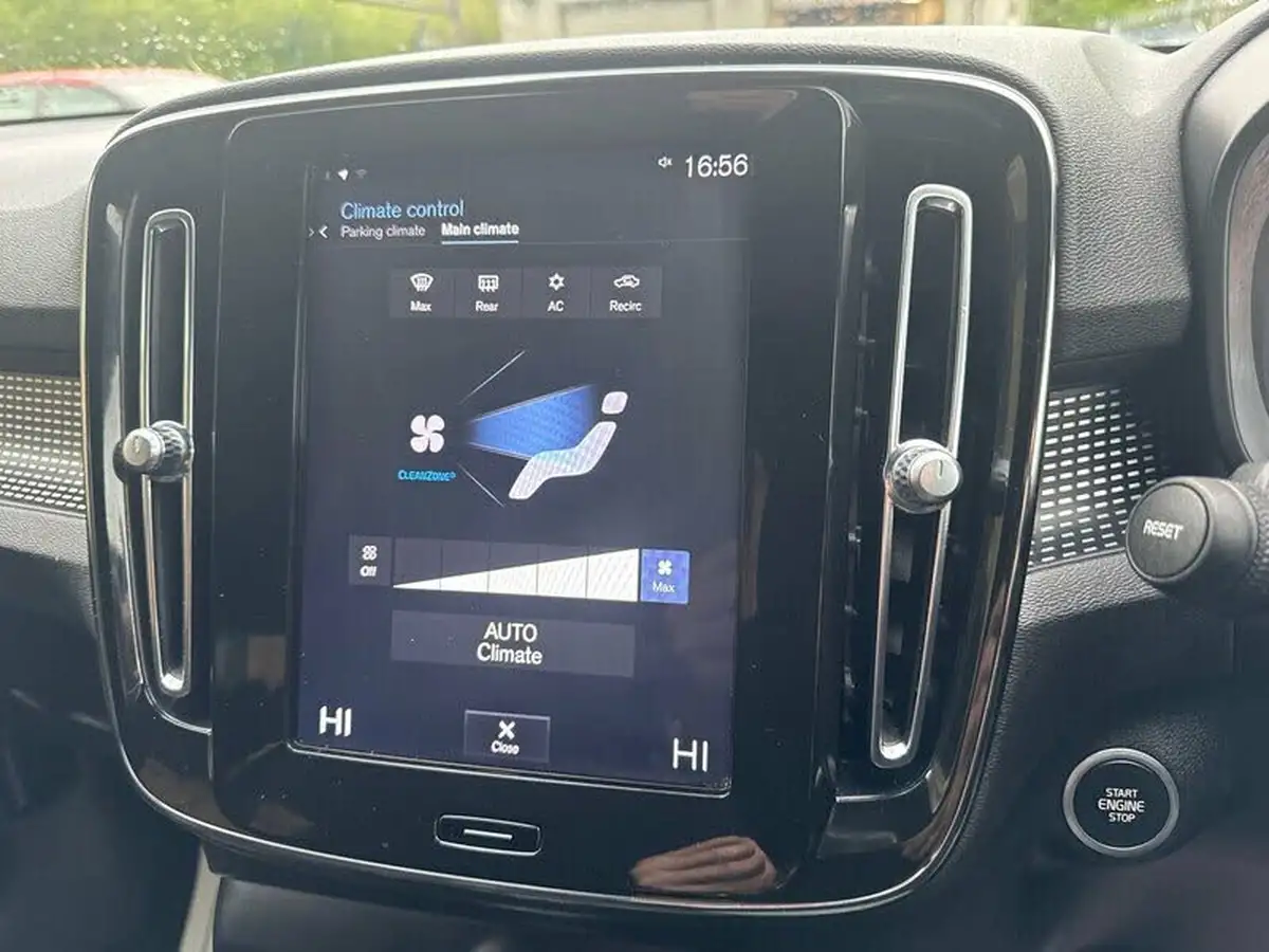 2020-volvo-xc40-15-t3-r-design-big-22