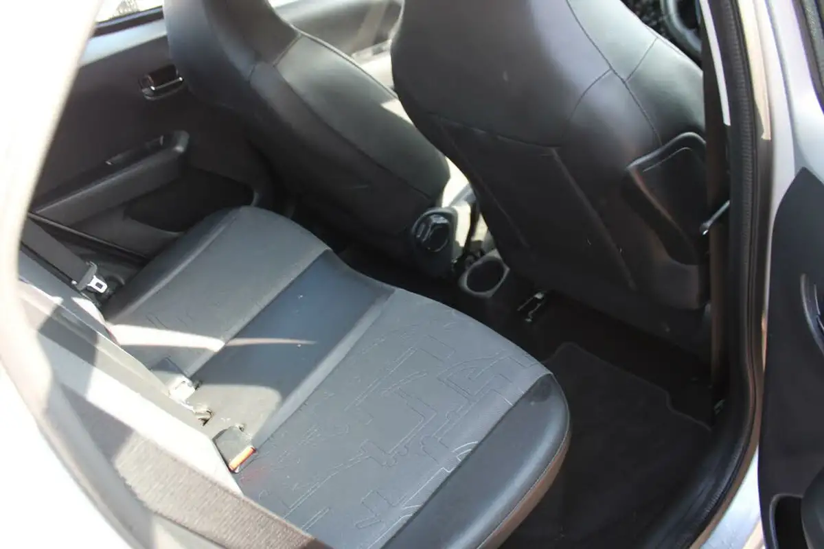 2016-toyota-aygo-10-vvt-i-x-pression-5d-x-shift-big-9