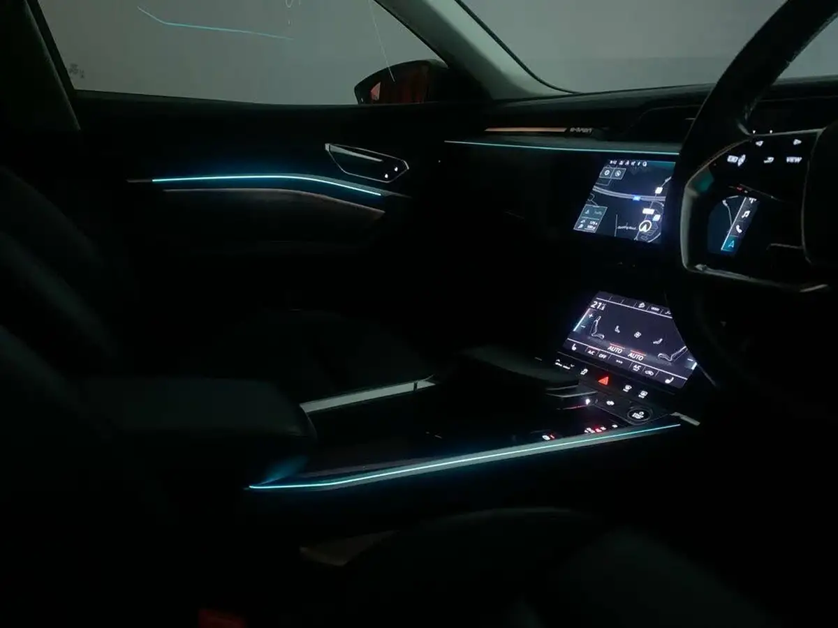 2021-audi-e-tron-50e-sport-station-wagon-big-23