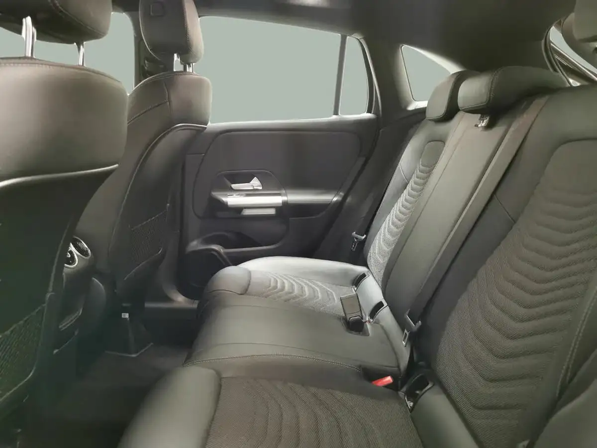 2023-mercedes-benz-gla-class-13-gla-200-sport-executive-station-wagon-big-28