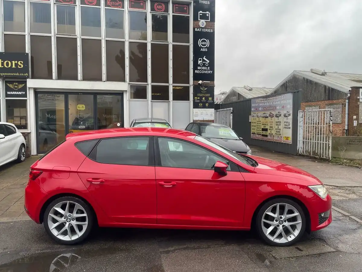 2015-seat-leon-14-fr-tech-pack-tsi-hatchback-5d-1390cc-big-1