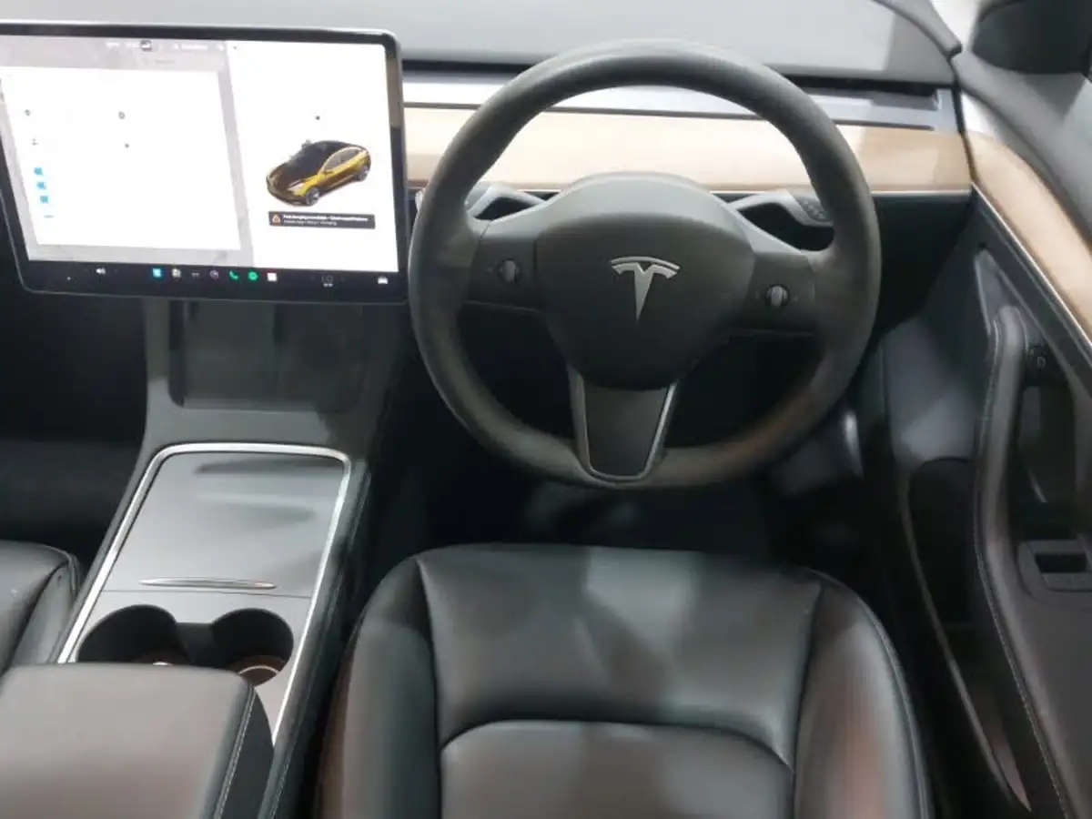 2021-tesla-model-3-e-long-range-4x4-big-6