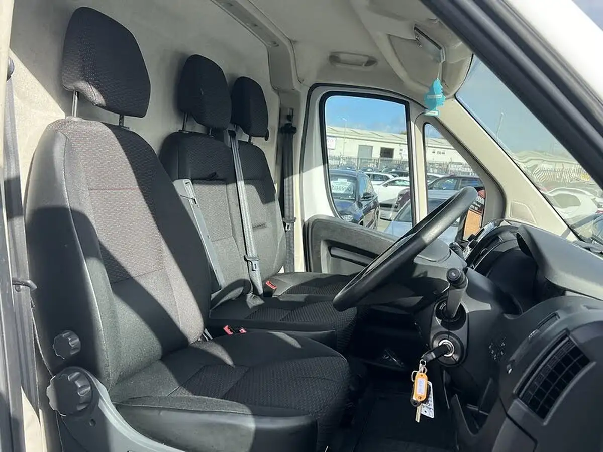 2021-citroen-relay-22bluehdi-35-l4h3-heavy-enterprise-140eu6dtss-big-10