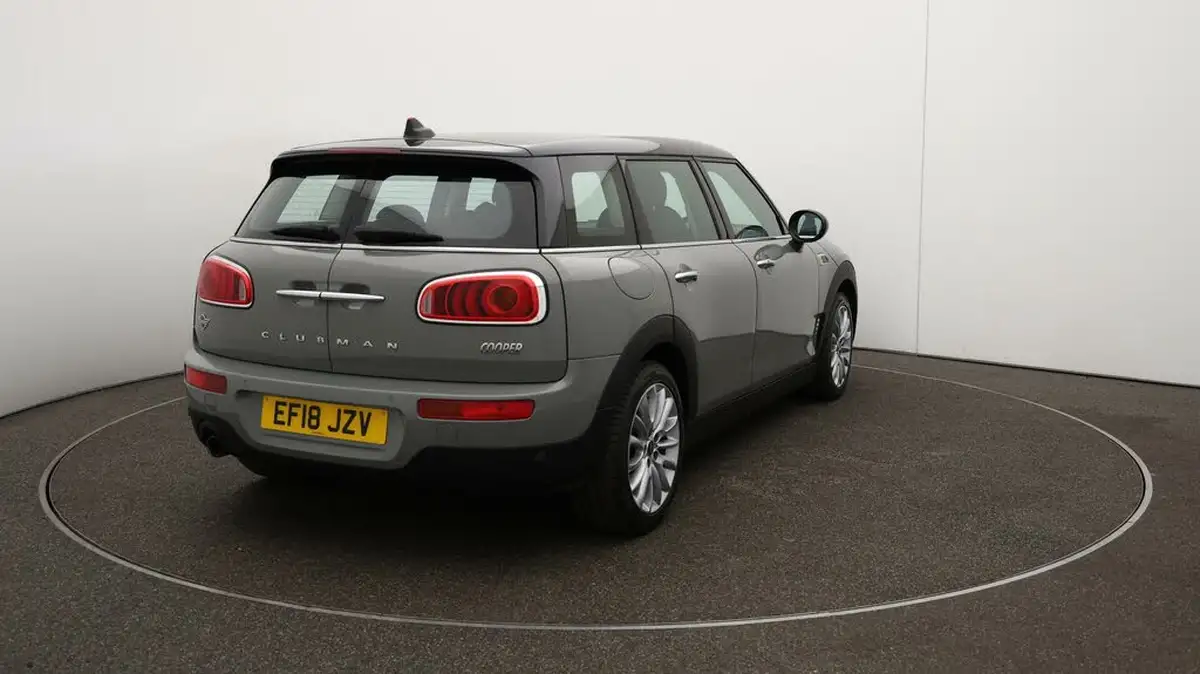 2018-mini-clubman-15-cooper-ss-big-47