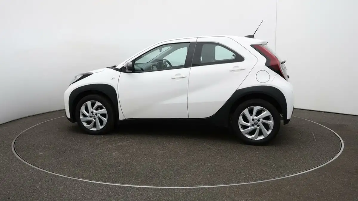 2022-toyota-aygo-x-10-vvt-i-pure-big-50