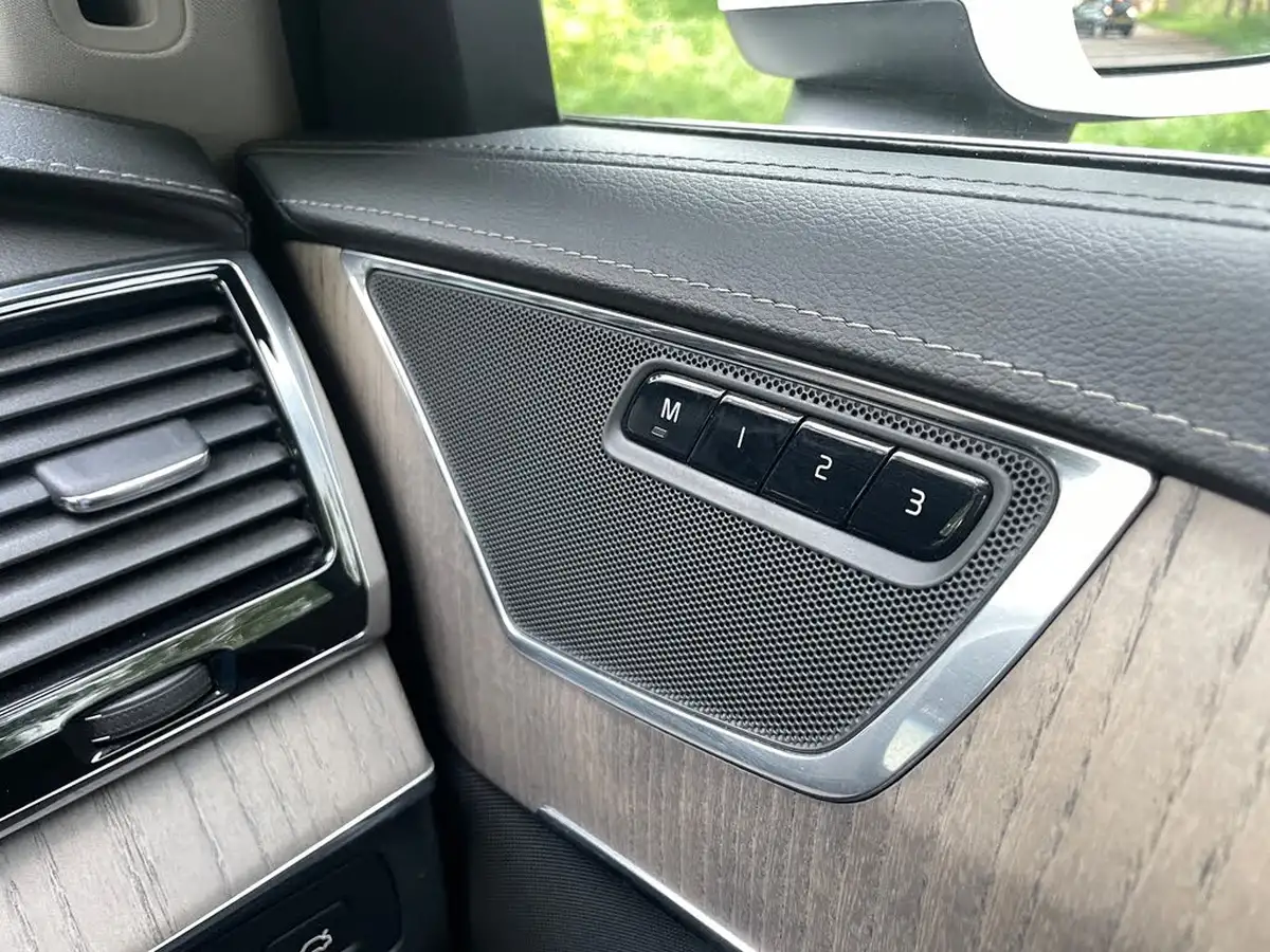 2019-volvo-xc90-20td-b5-inscription-big-26