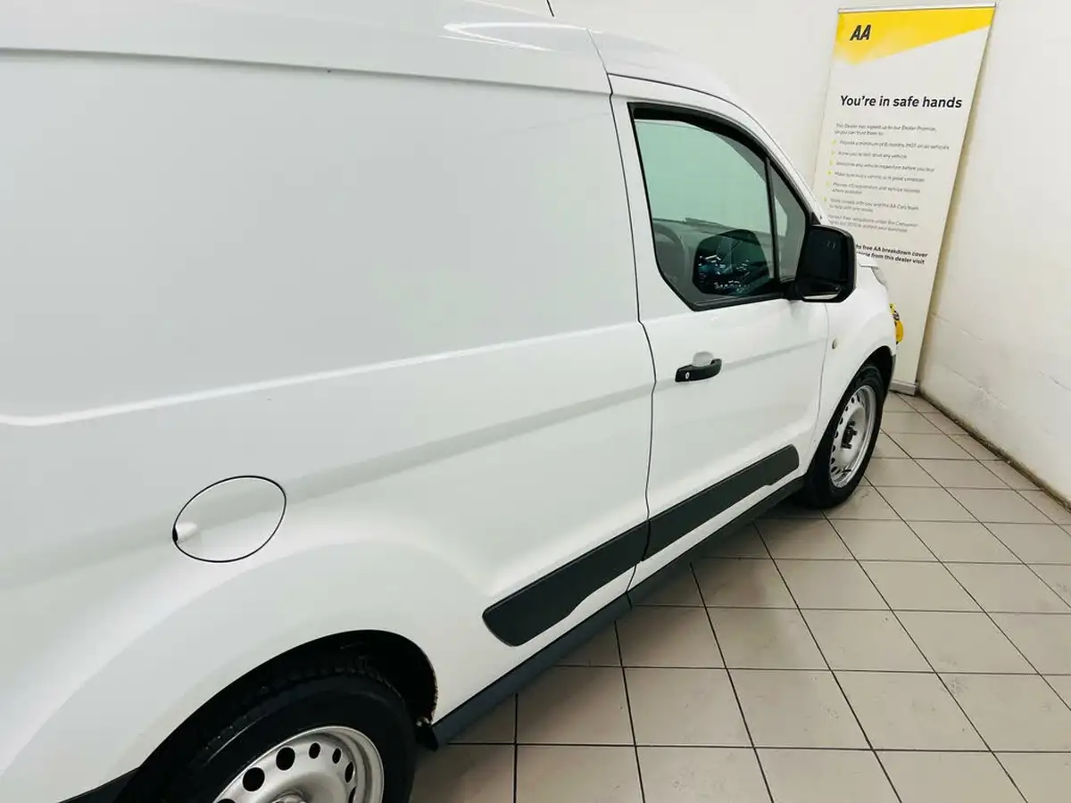 2017-ford-transit-connect-15tdci-l1-220-100pseu6-panel-van-big-29