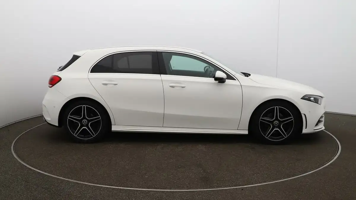 2019-mercedes-benz-a-class-15d-a180d-amg-line-executive-hatchback-5d-7g-dct-big-39