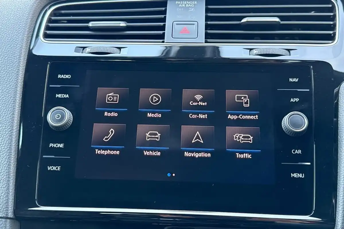 2019-volkswagen-golf-20tdi-gtd-blueline-hatchback-5d-dsg-big-15
