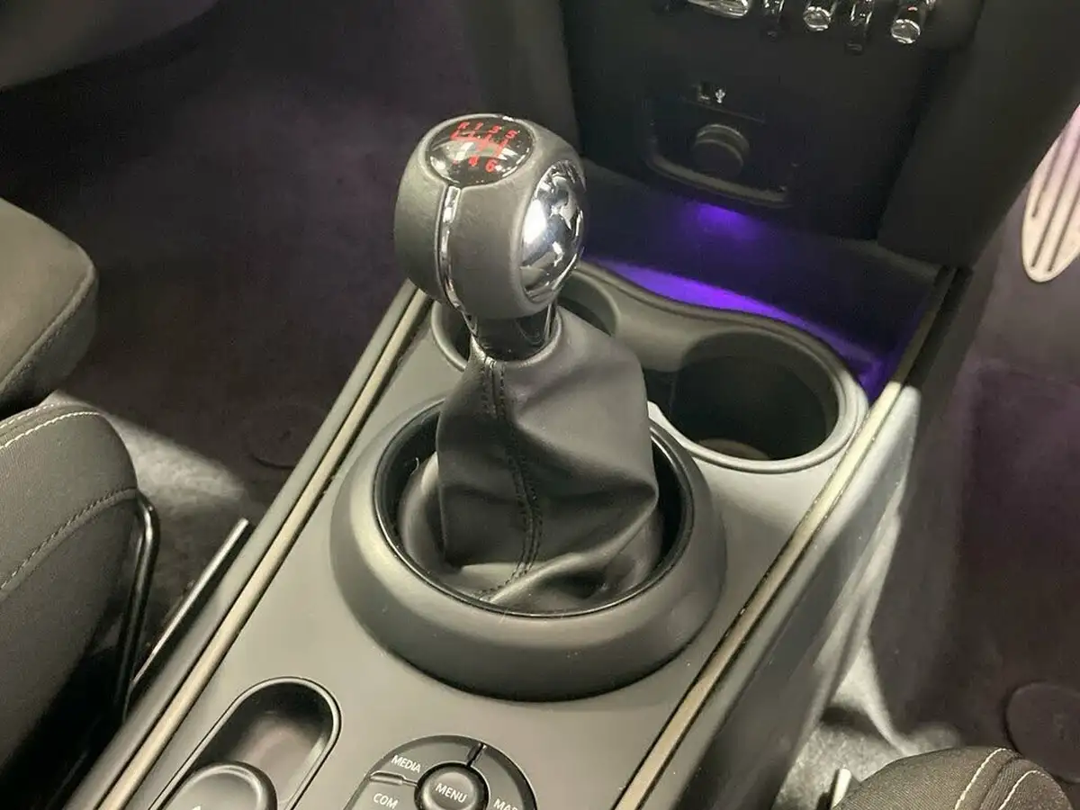 2021-mini-countryman-20-cooper-s-shadow-edition-comfort-big-11