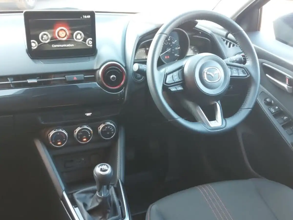 2023-mazda-mazda2-15-e-skyactiv-g-homura-big-12