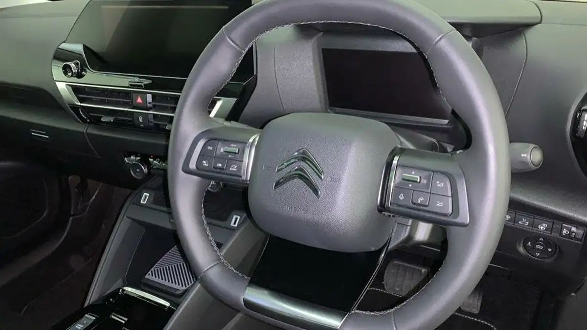2023-citroen-c4-x-e-shine-plus-big-32