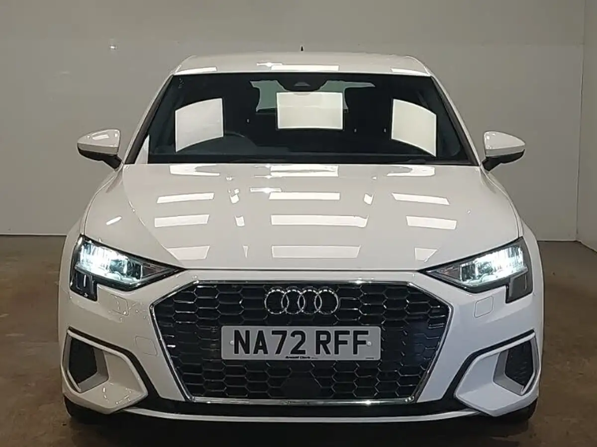2022-audi-a3-14-40-tfsi-e-sport-big-18