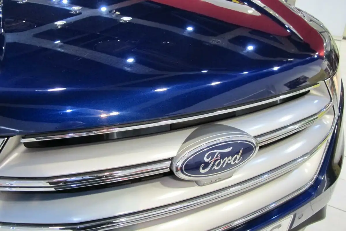 2016-ford-edge-20tdci-titanium-210ps-ss-powershift-big-45
