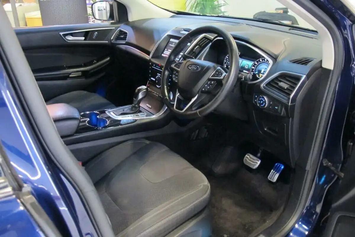 2016-ford-edge-20tdci-titanium-210ps-ss-powershift-big-17