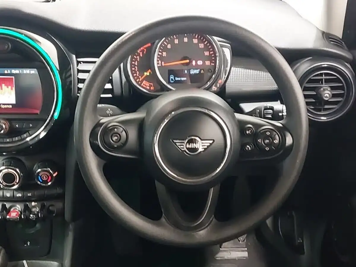 2019-mini-cooper-15-cooper-classic-hatchback-5d-big-10