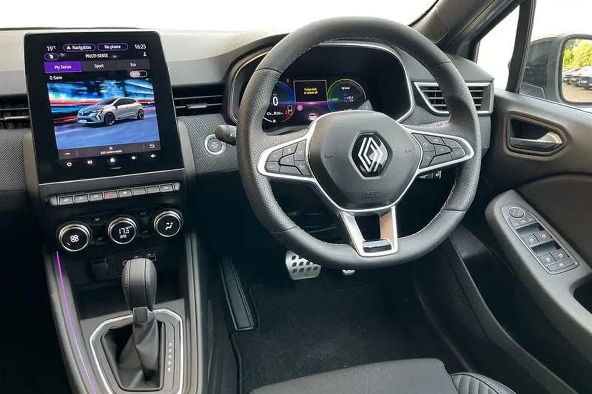 2024-renault-clio-16-esprit-alpine-big-10