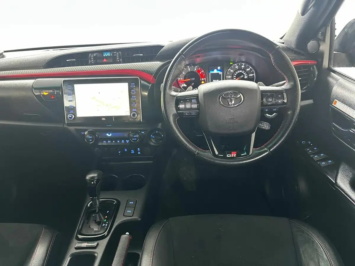 2022-toyota-hi-lux-28d-4d-gr-sport-big-16