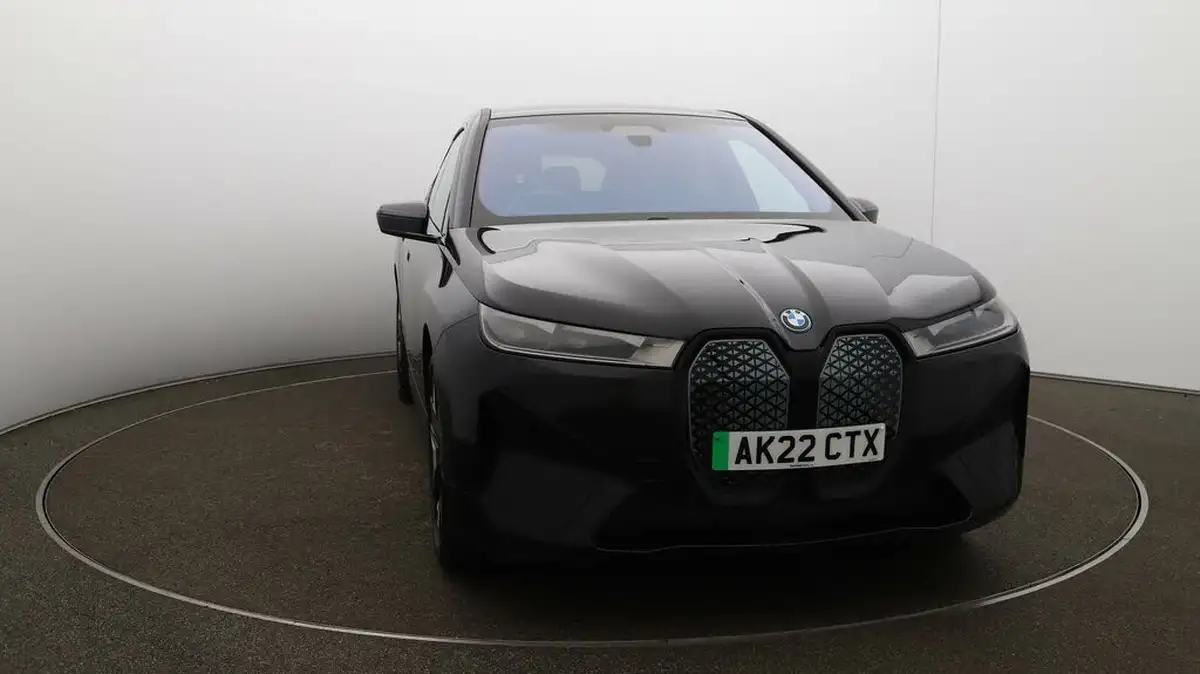 2022-bmw-ix-e-xdrive-40-m-sport-big-33