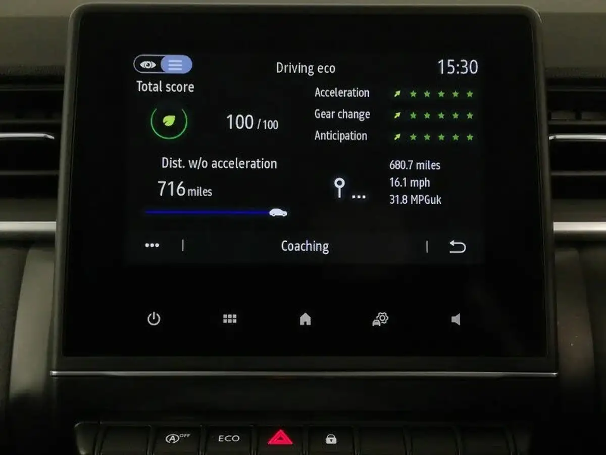2022-renault-captur-10-tce-iconic-edition-big-18