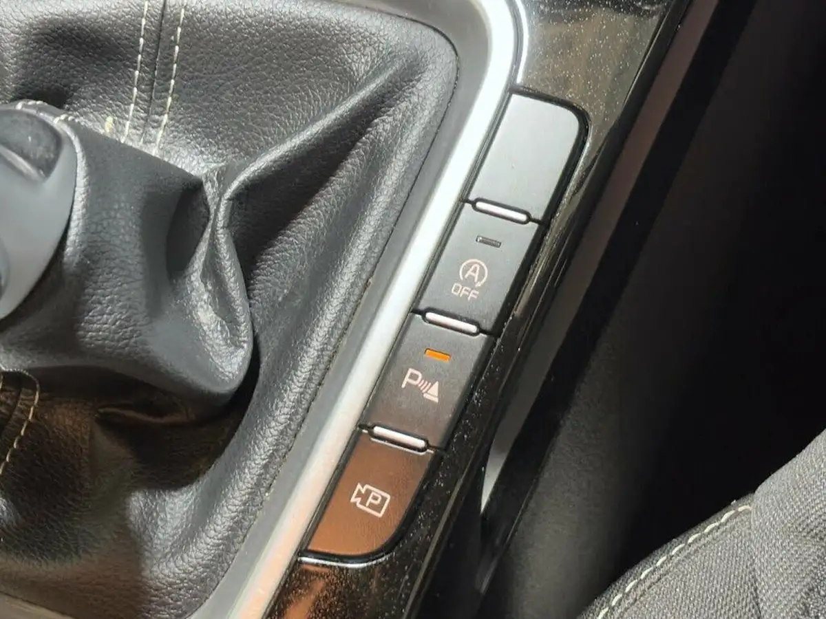 2023-kia-xceed-15-t-gdi-gt-line-158bhp-big-23