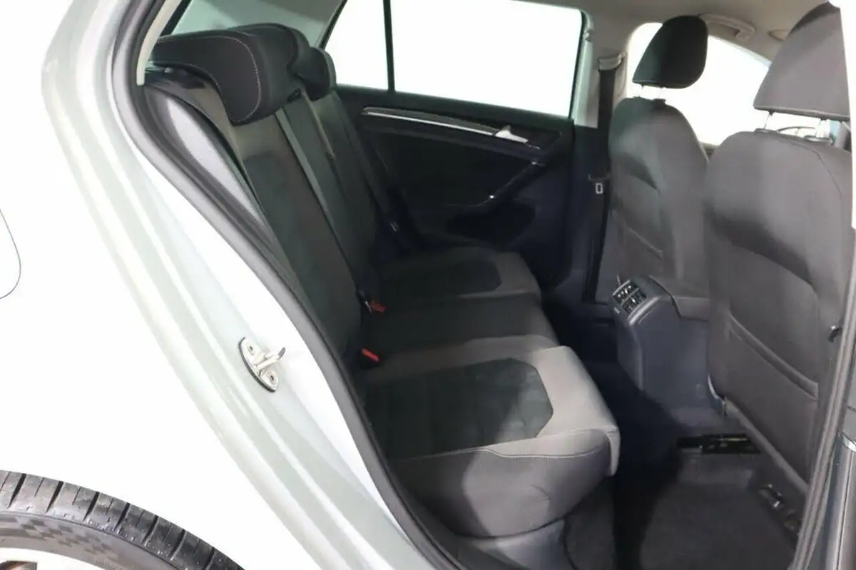 2019-volkswagen-golf-15-tsi-gt-150ps-ss-hatchback-5d-big-12