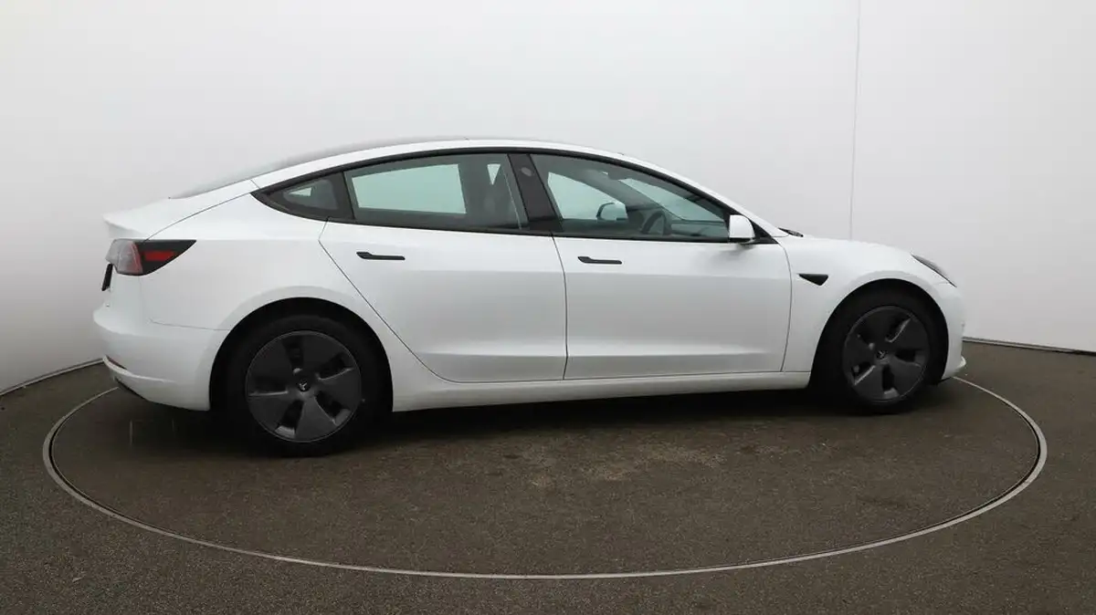 2021-tesla-model-3-e-long-range-4x4-big-41