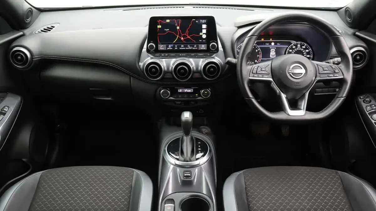 2023-nissan-juke-10-dig-t-n-connecta-dct-big-13